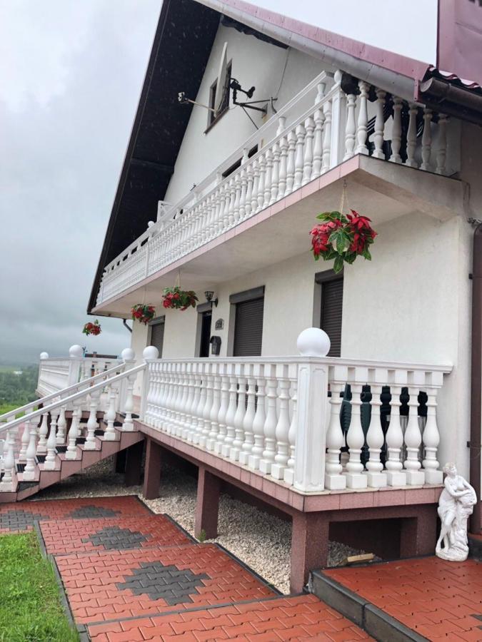 Wisniowa Grand Panorama住宿加早餐旅馆 外观 照片