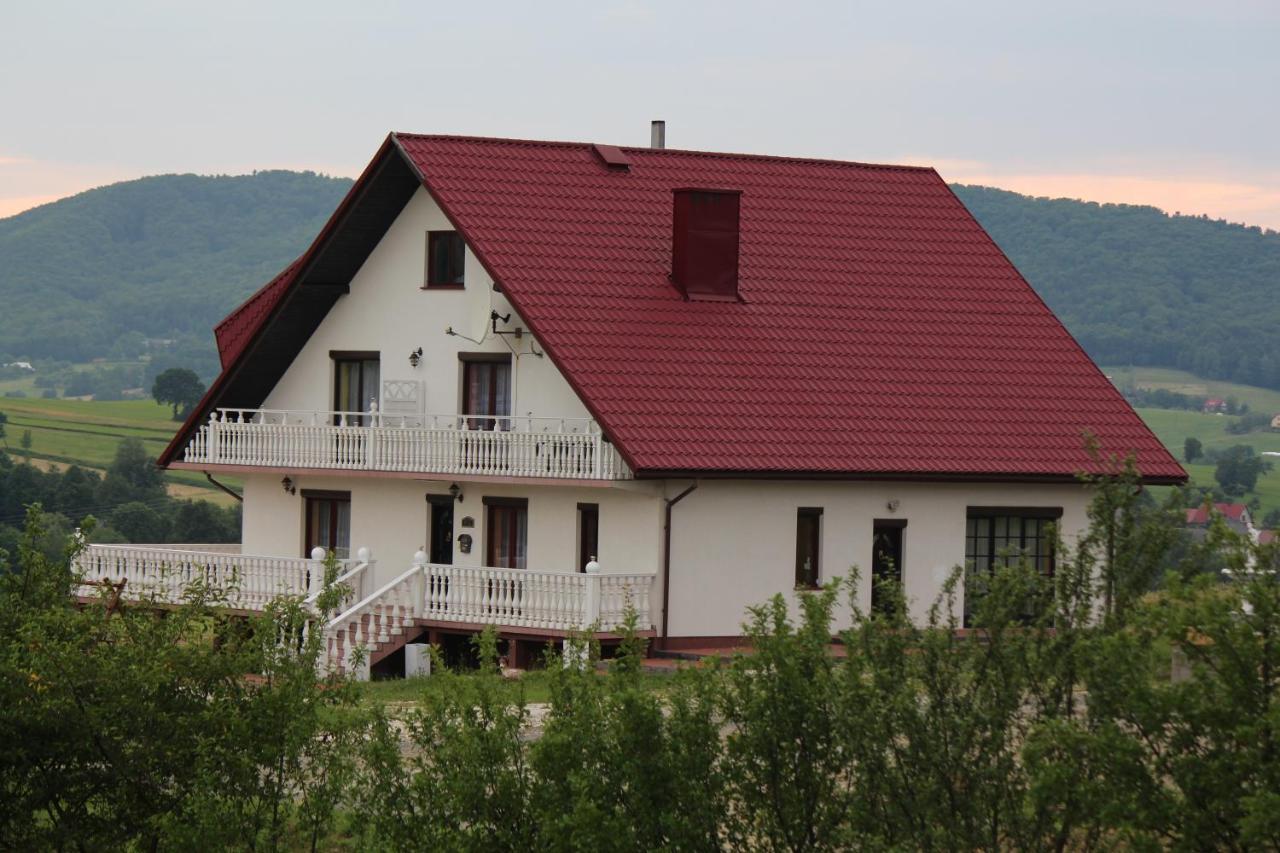 Wisniowa Grand Panorama住宿加早餐旅馆 外观 照片